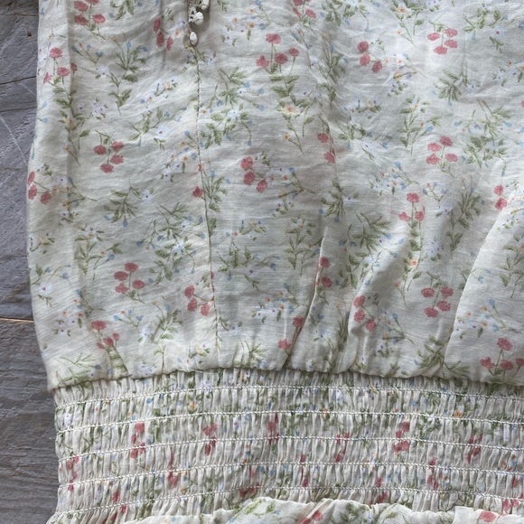 Floral Ruffle Top - Picture 4 of 5